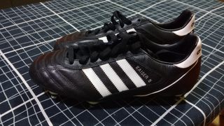 BOTAS DE FUTBOL N°42