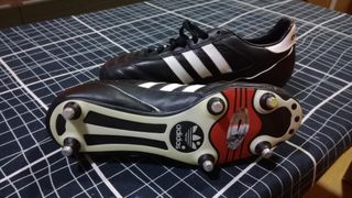 BOTAS DE FUTBOL N°42