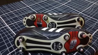 BOTAS DE FUTBOL N°42