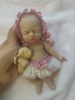 Muñeca reborn silicona platino