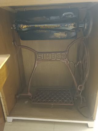 Maquina de coser antigua