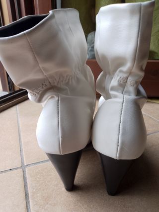 Stivaletti bianchi Obsel 40 a punta con tacco