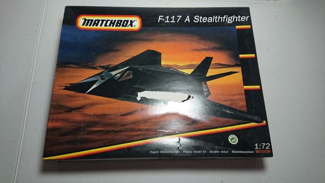 Matchbox 1:72 F-117 A STEALTHFIGHTER '91