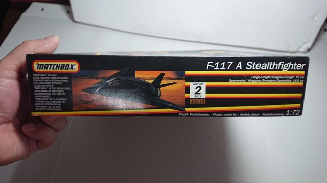 Matchbox 1:72 F-117 A STEALTHFIGHTER '91
