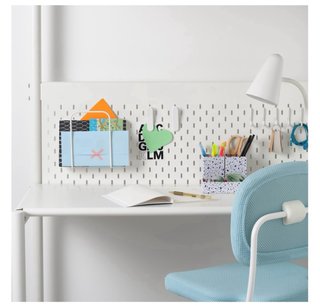 Cama alta Ikea de 90x 200 como nueva.