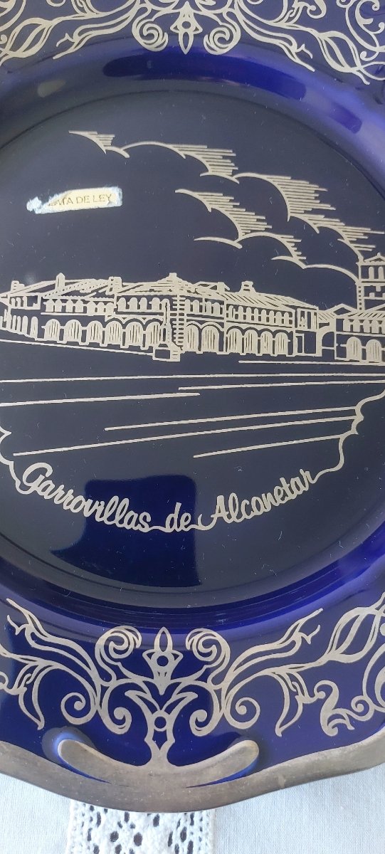 PLATO DECORATIVO DE PORCELANA Y PLATA