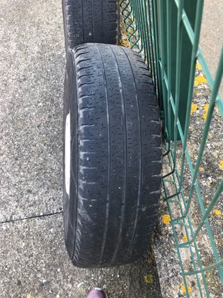 Vendo conjunto llantas más  neumaticos