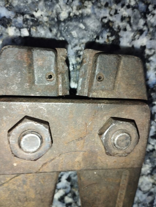 Cizalla corta varillas y ferralla  acesa 395-12