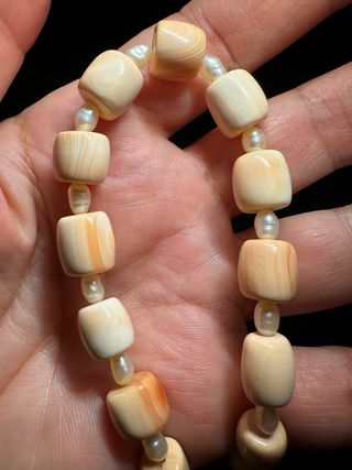 Collar vintage concha y perlas naturales