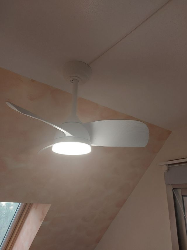 Ventilador techo con luz