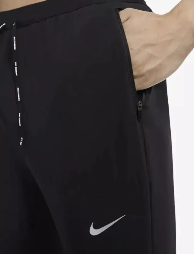 Pantalón Deportivo De Training Nike Woven Dri-Fit.