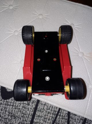 Coche chapa y plástico