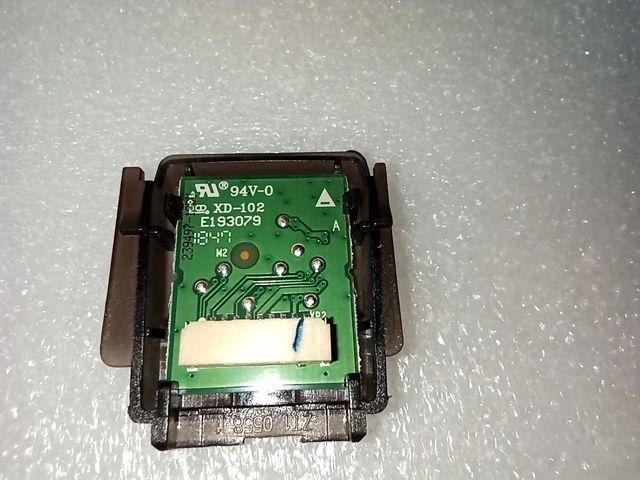 RECEPTOR IR Y BOTONERA TV HISENSE H43A6140