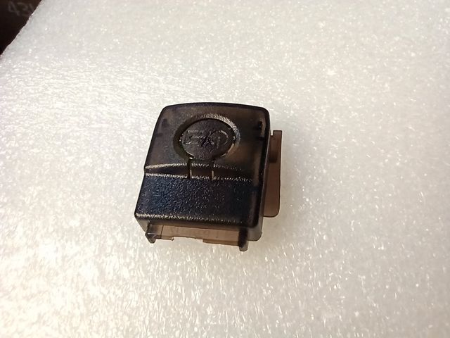 RECEPTOR IR Y BOTONERA TV HISENSE H43A6140