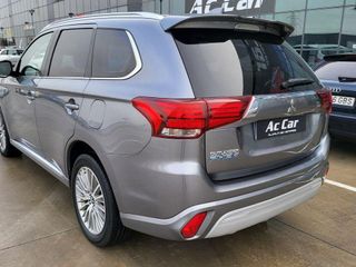 MITSUBISHI Outlander 2.4 PHEV Motion Auto 4WD