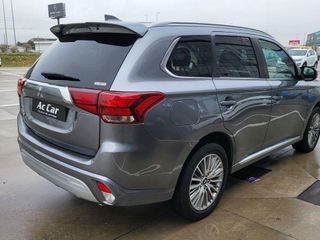 MITSUBISHI Outlander 2.4 PHEV Motion Auto 4WD