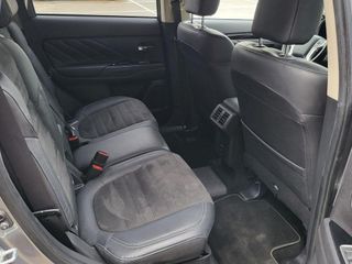 MITSUBISHI Outlander 2.4 PHEV Motion Auto 4WD