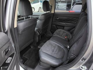 MITSUBISHI Outlander 2.4 PHEV Motion Auto 4WD