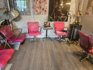 Se vende mobiliario peluqueria