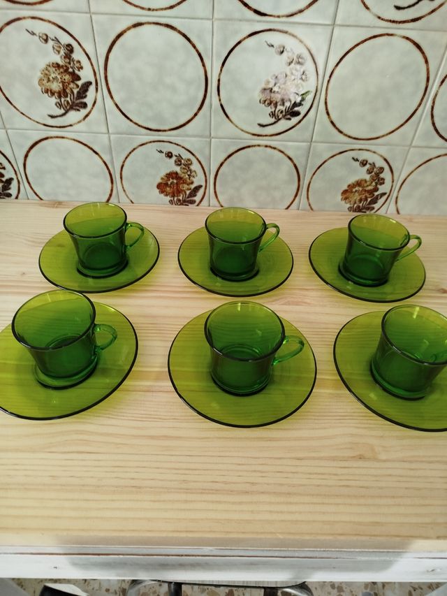 Juego de tazas duralex y platos de café cristal