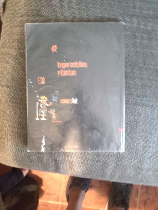 Livro de literatura segundo o ESO