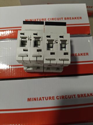 Interruptor Automático Magnetotérmico 2P-10A