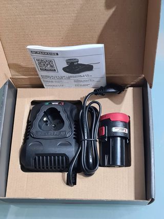 Bateria y cargador Parkside 12V - NUEVO