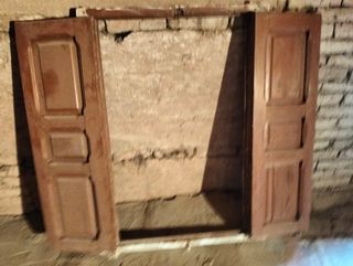 Ventana de madera antigua 
