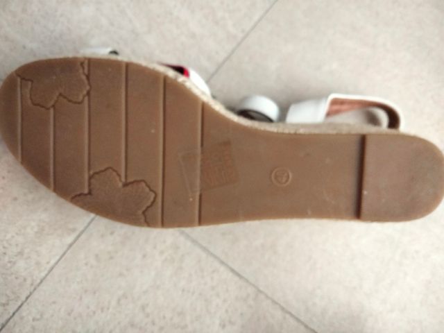 Sandalias blancas t-40