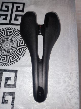 Sillín carbono 130gr