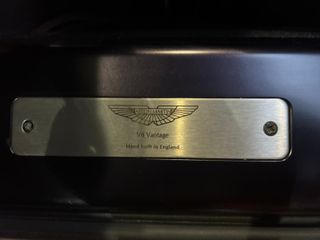 Aston Martin Vantage 11.000 km!!!!