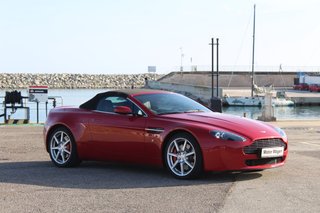 Aston Martin Vantage 14.000 km!!!!
