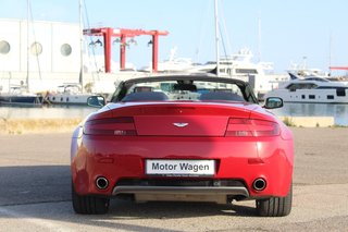 Aston Martin Vantage 14.000 km!!!!
