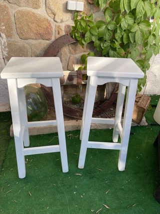 Taburetes de madera