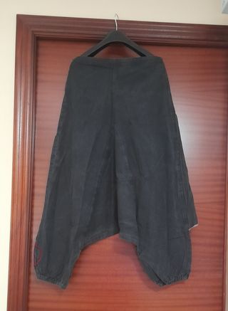 Pantalón estilo Aladdín