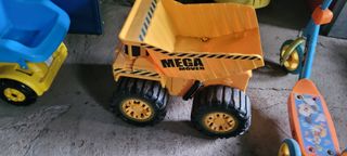 JUGUETE CAMION DE OBRA