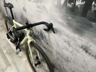 MEGAMO WEST AXS 05 2024