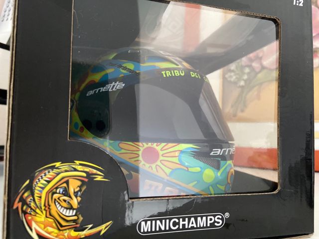 Casco Valentino Rossi 1:2