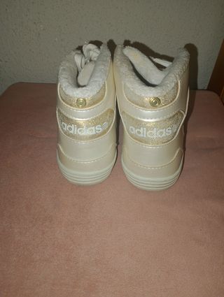 Zapatilla adidas de niña talla 37