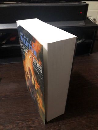 Choque de reyes, Primera Edición en español.