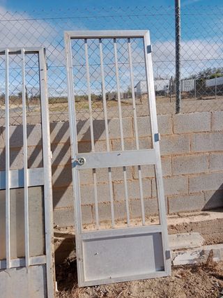 Puerta de aluminio 