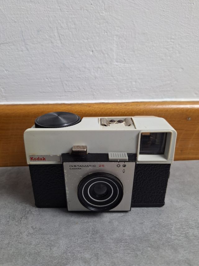Kodak Instamatic 25
