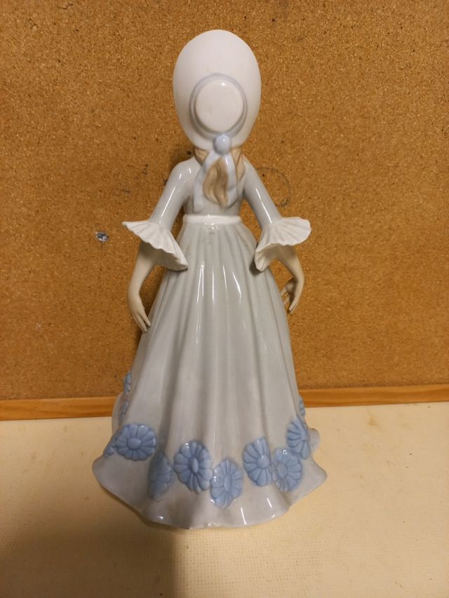 Dama porcelana D'ART. SA