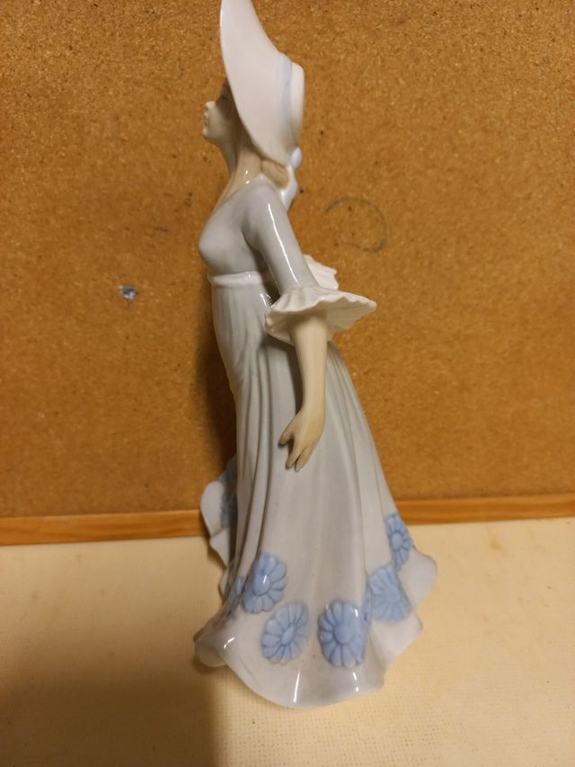 Dama porcelana D'ART. SA