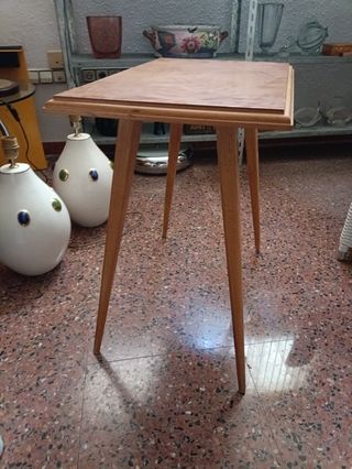 Mesa auxiliar vintage años 60