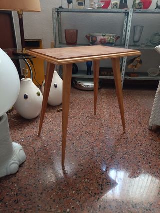 Mesa auxiliar vintage años 60