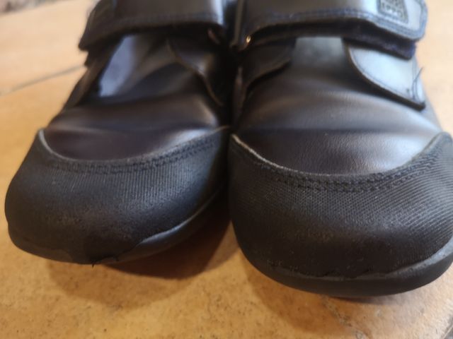 Zapatos colegiales Gioseppo