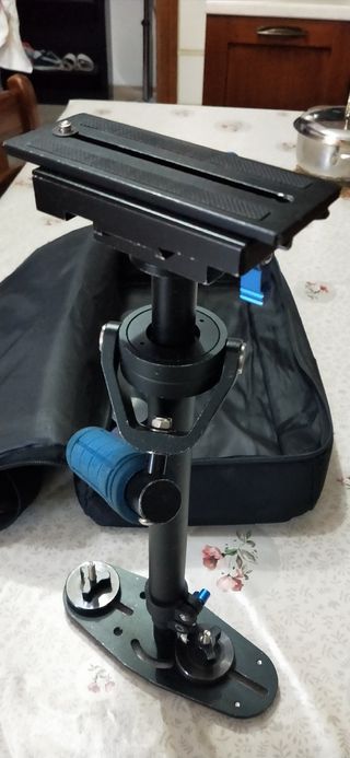 Stabilizzatore videocamera 