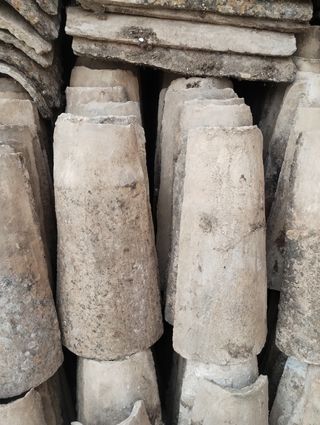 Teja Arabe y ladrillo antiguo.
