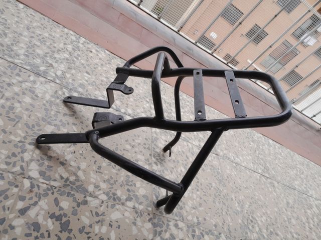 YAMAHA MAJESTY 125 ( SOLO PARRILLA TRASERA )